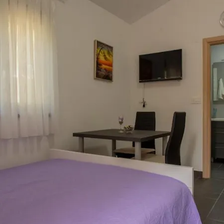 Studio Apartman Vir Apartman