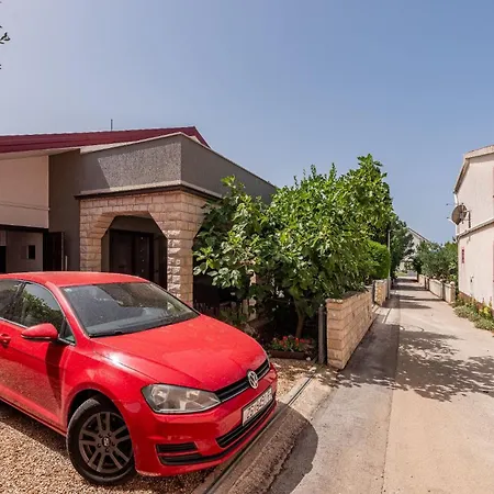 Studio Apartman Vir Apartment